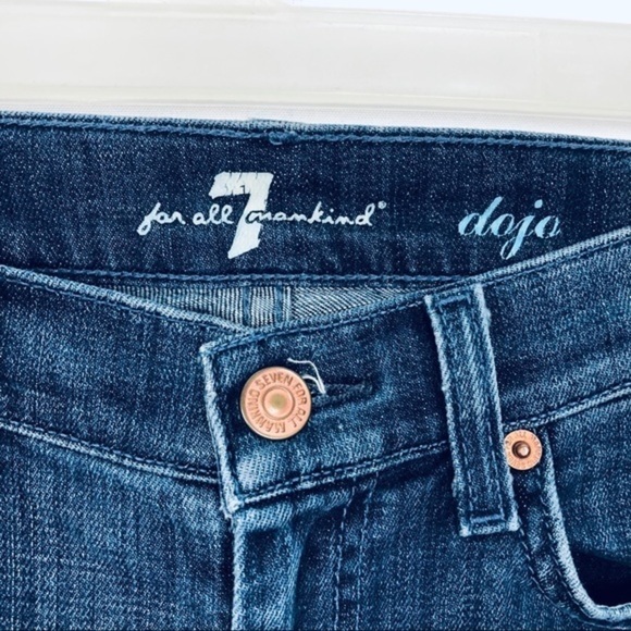 7 For All ManKind Dojo Blue Capri Jeans - Picture 4 of 5
